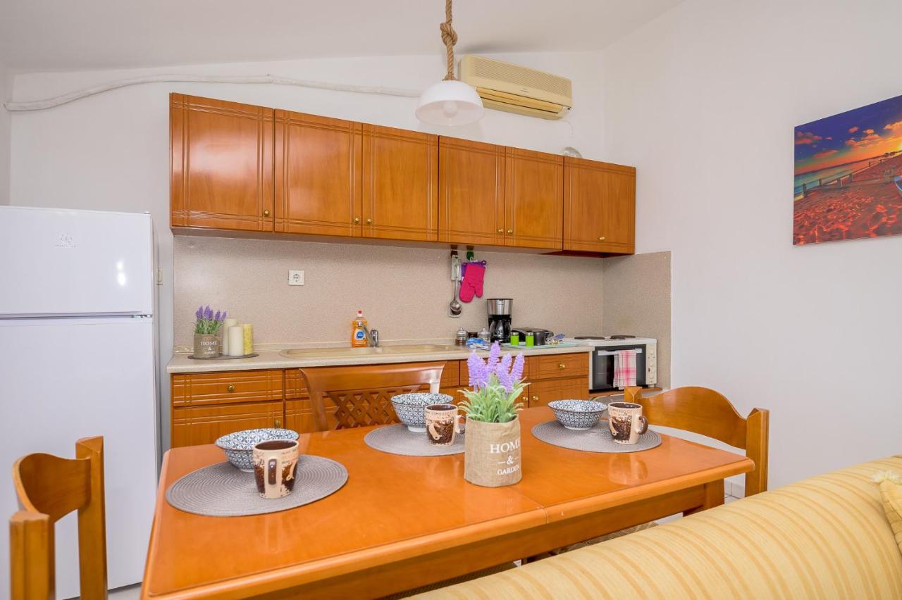 City Melody Apartment With Private Parking 알렉산드로폴리스 외부 사진